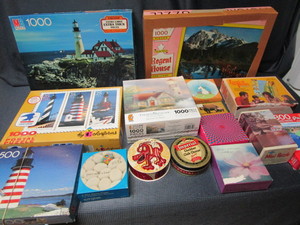 lot 207 image: Puzzles
