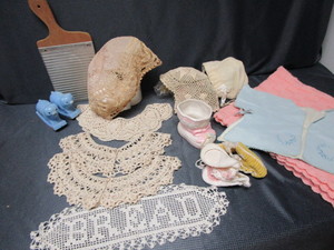 lot 225 image: Vintage Crocheted