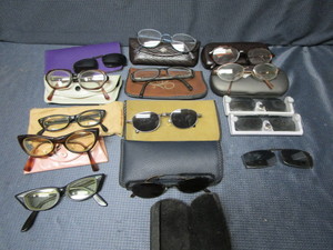 lot 226 image: Eye Glasses