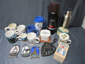 lot 236 image: Lighthouse Mugs