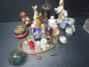 lot 258 image: Setabouts