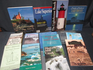 lot 262 image: Lighthouse Books