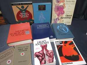 lot 294 image: Medical Books