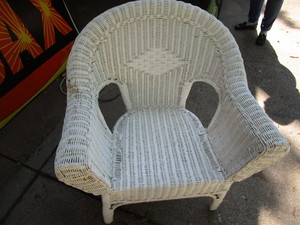 lot 10 image: Wicker Chair