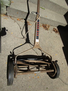 lot 314 image: Reel Mower