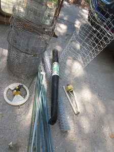 lot 321 image: Garden Fencing