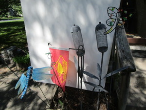lot 326 image: Plant Stakes, Bird Bath