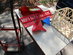 lot 342 image: Dolly, Crate, Zip Ties