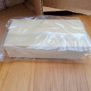 lot 07 image: 90 Dry Cleaning Sponges