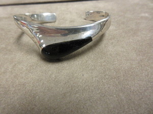 STERLING AND ONYX BRACELET FROM MEXICO