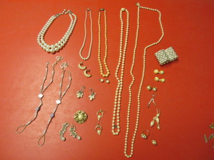 PEARL JEWELRY