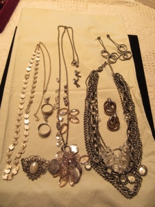 ASSORTED FASHION JEWELRY