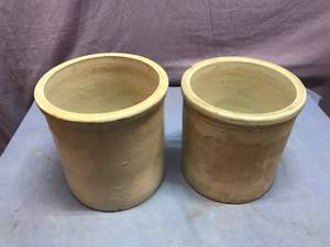lot 35 image: Pair of Crocks