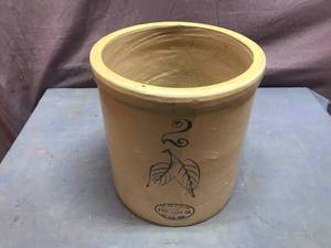 lot 40 image: 2 Gallon Union Stoneware Crock