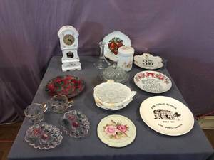 lot 63 image: Collectibles