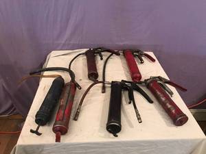 lot 68 image: Grease Guns