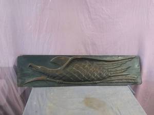lot 116 image: Carved Eagle Artwork