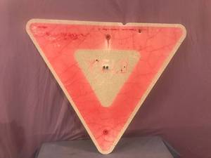 lot 142 image: Decommissioned Road Sign
