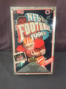 lot 148 image: 1991 Upper Deck Football Factory Sealed Box