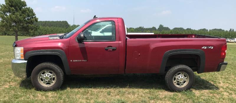 lot 2 image: 2007 Chevy Silverado 2500 HD LT 4X4