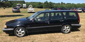 lot 4 image: 1995 Volvo 850 GLT