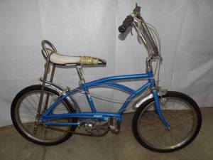 lot 12 image: Vintage 20 Kids Bike (1970ish)