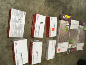 Pallet with assorted Flooring review pictures