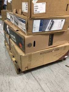 Lot of 4 Assorted Kitchen Sinks Customer Returns See Pictures