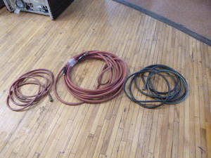 lot 25 image: 3 Hoses