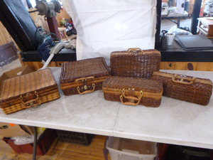 lot 37 image: Lot of Baskets