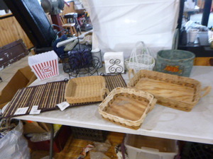 lot 49 image: Miscellaneous Baskets