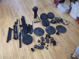 lot 85 image: Alesis Electric Drum Set