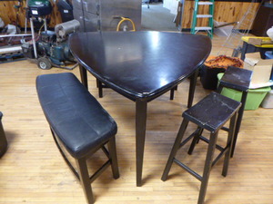 lot 86 image: Black Dinette Set