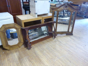 lot 96 image: Lot of Mirrors