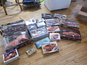 lot 112 image: Lot of Model Car Kits