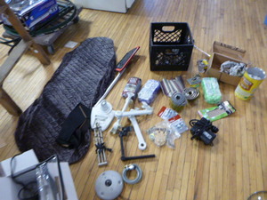 lot 118 image: Miscellaneous Garage Items