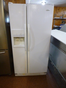 lot 7 image: Whirlpool Side-by-Side RefrigeratorFreezer