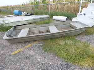 lot 149 image: Mirro Craft Duck Boat