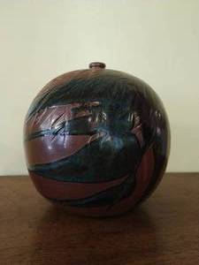 Signed Gallo de Oro Ceramic Spherical Vase