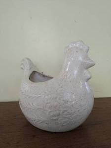 Vintage Hen Dish