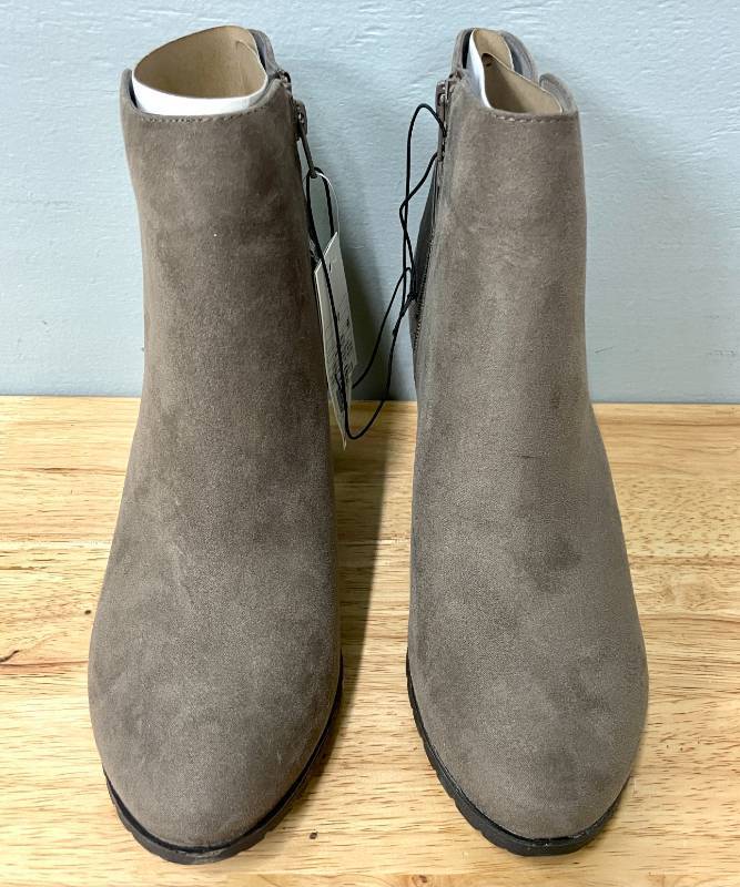 A New Day Womens Tan Boots Size 9.5
