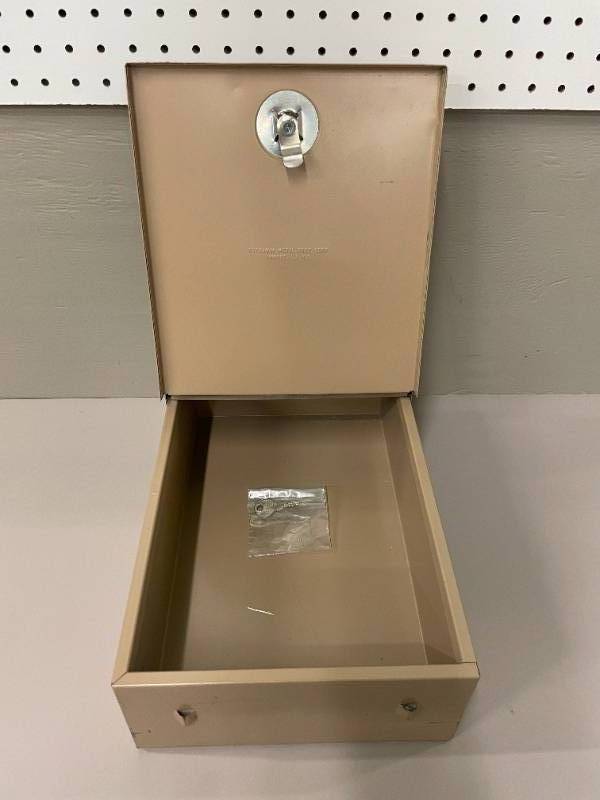 Fireproof Portable Safe with Key