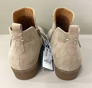 A New Day Womens Ankle Boots Size 9.5 Wide