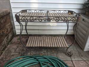 lot 315 image: Charming Cast Iron & Wood Outdoor Table