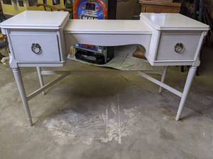 lot 265 image: Vintage Vanity with Embroidered Bench
