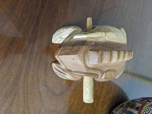 lot 276 image: Two Wooden Percussion Frogs & Japanese Pot
