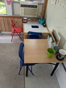 lot 364 image: Set of (2) Activity Desks with (3) Kids Chairs
