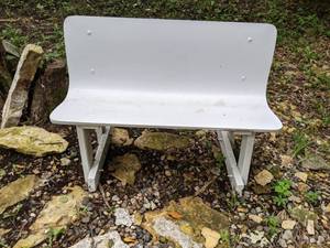 lot 365 image: Beautiful White Bench