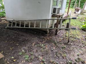 lot 369 image: 24Ft Type II Aluminum D-Rung Extension Ladder D1224-2