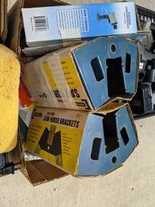lot 289 image: Sawhorse Brackets, Watering Wand and More